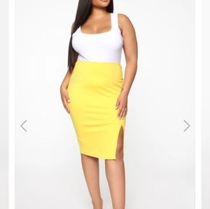 3x Yellow Skirt